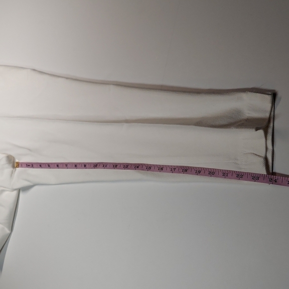 Liz Claiborne White Pants with Stretch Size 8 - Picture 5 of 16